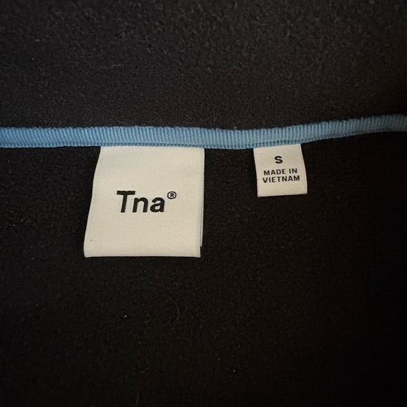 Tna Sno Polar ½ Zip Sweater in black with blue trim small - Picture 12 of 14